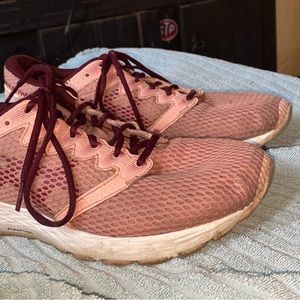 ASICS flytefoam roadhawk FF2